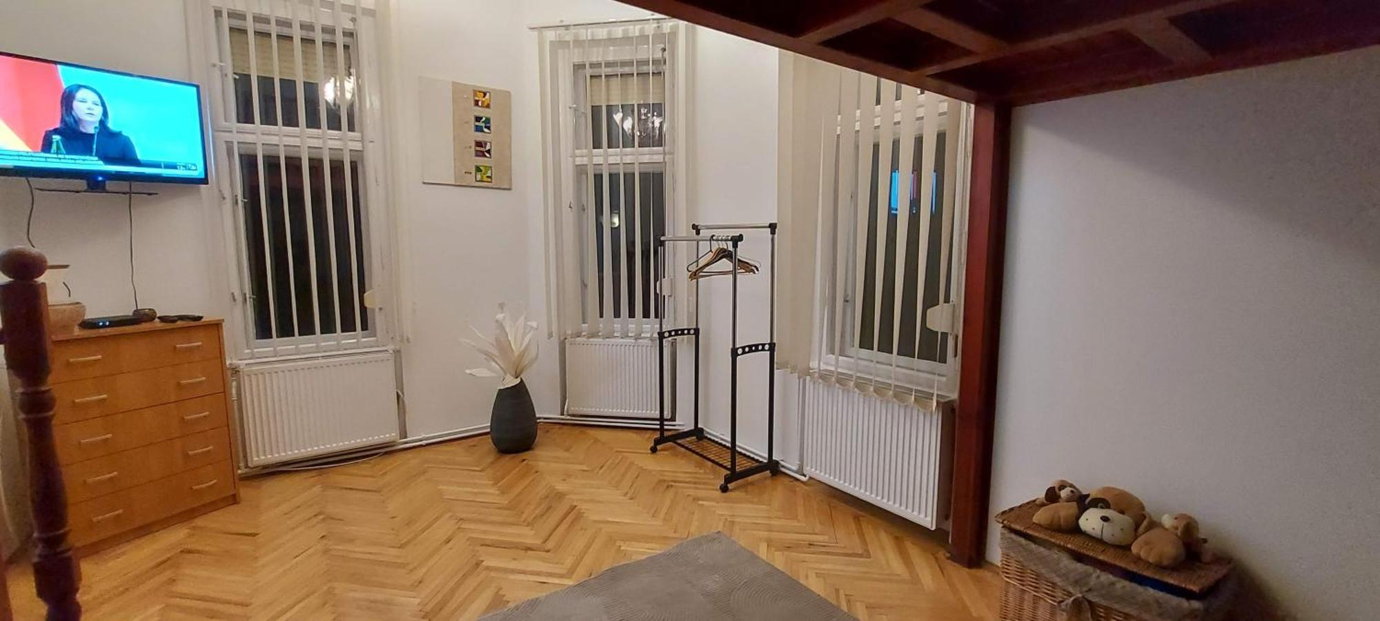 Civis Gold Apartman Debrecen Buitenkant foto